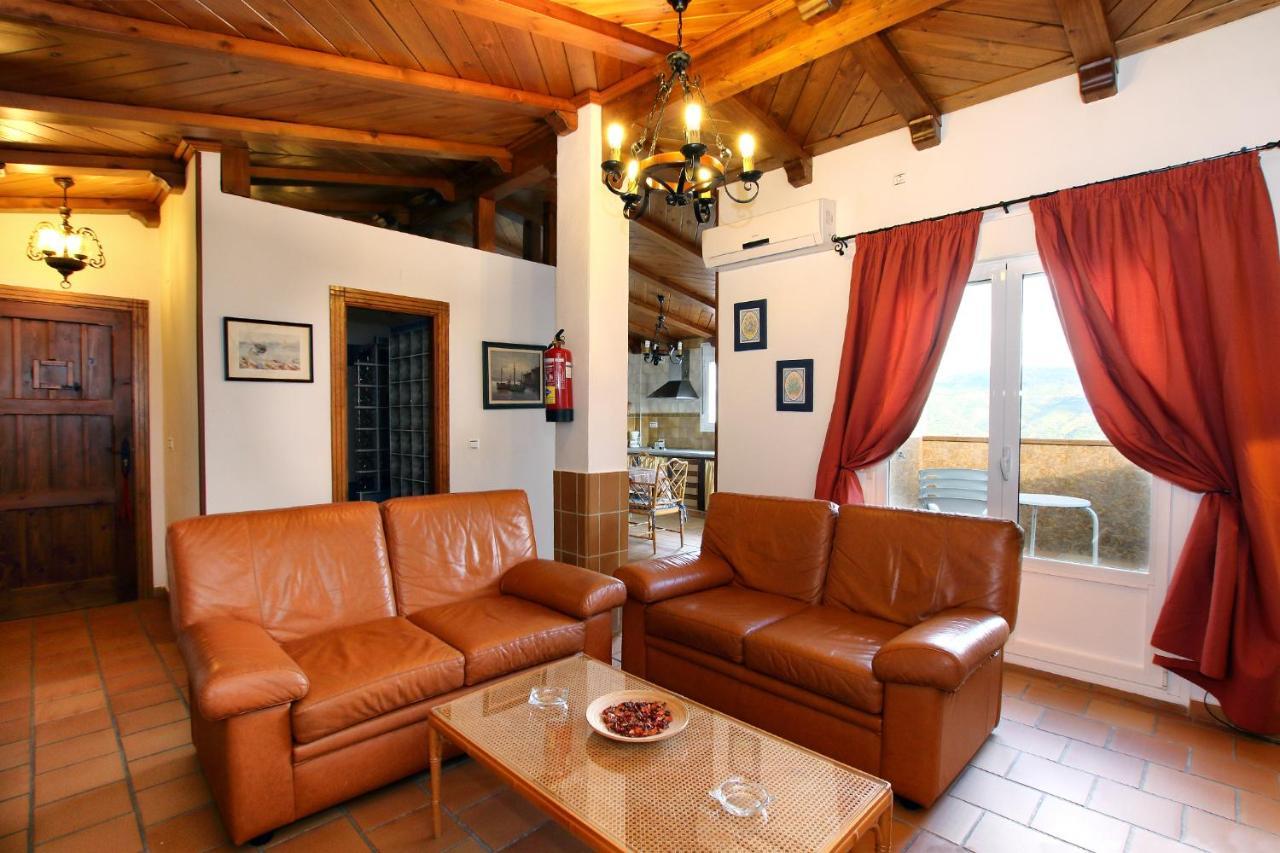 Villa Casa Del Gastronomo Cortes de la Frontera Esterno foto